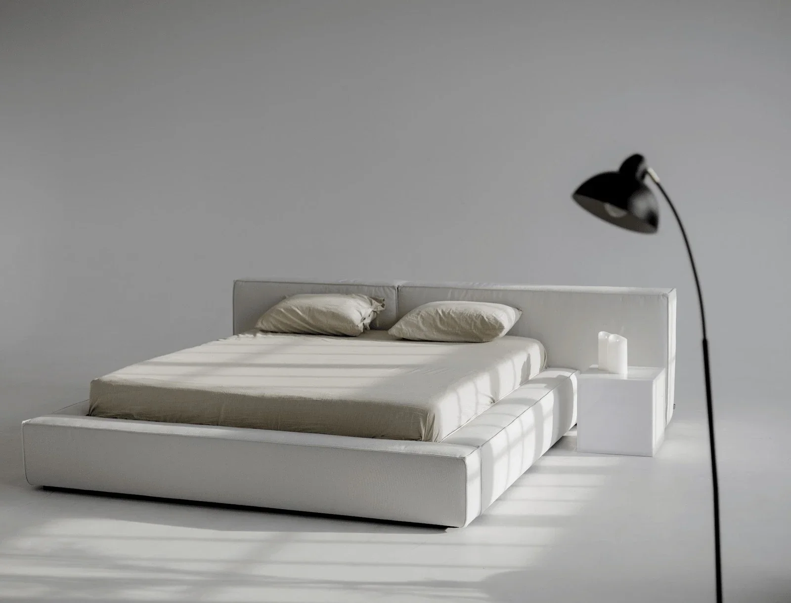 Palermo upholstered bed